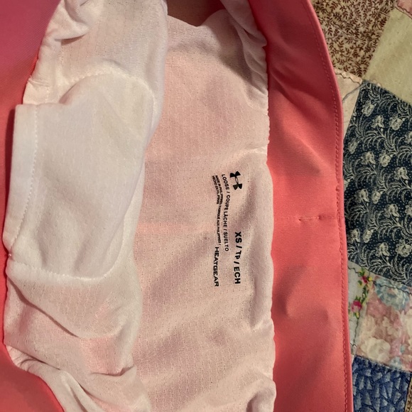 Under armor athletic shorts - Picture 3 of 3